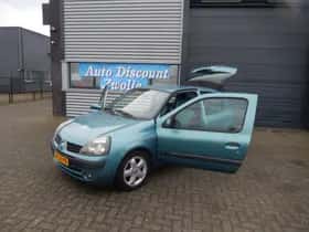 Renault Clio (2002) thumbnail 15