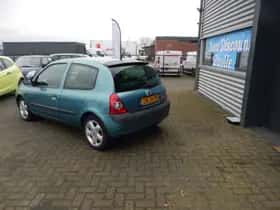 Renault Clio (2002) thumbnail 7