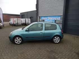 Renault Clio (2002) thumbnail 8