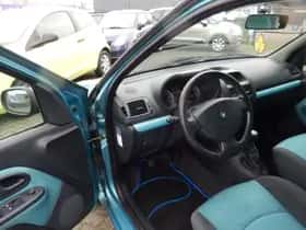 Renault Clio (2002) thumbnail 9