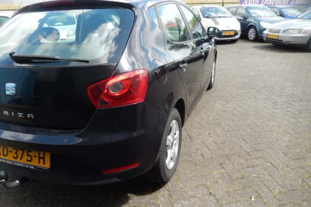 SEAT Ibiza (2012) thumbnail 5