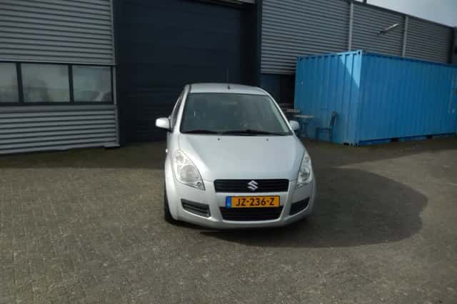 Suzuki Splash (2012) thumbnail 2