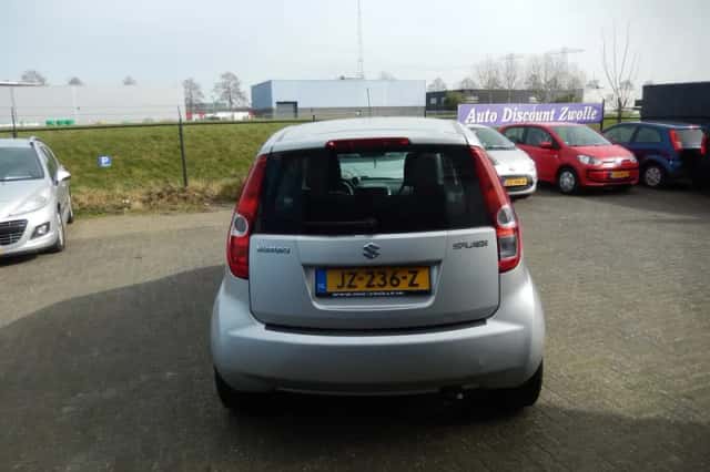 Suzuki Splash (2012) thumbnail 6