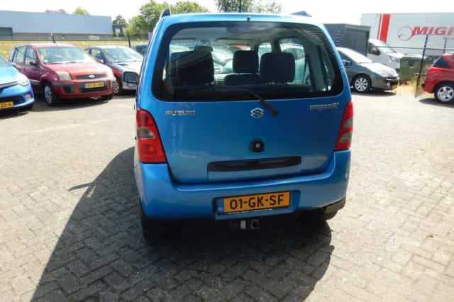 Suzuki Wagon R+ (2000) thumbnail 6