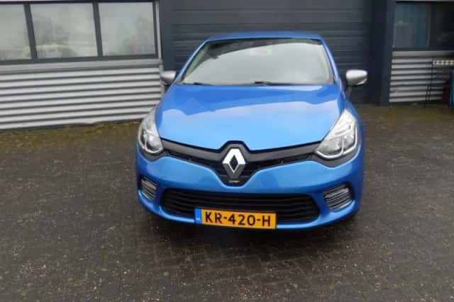 Renault Clio (2013) thumbnail 2