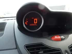 Renault Twingo (2008) thumbnail 18