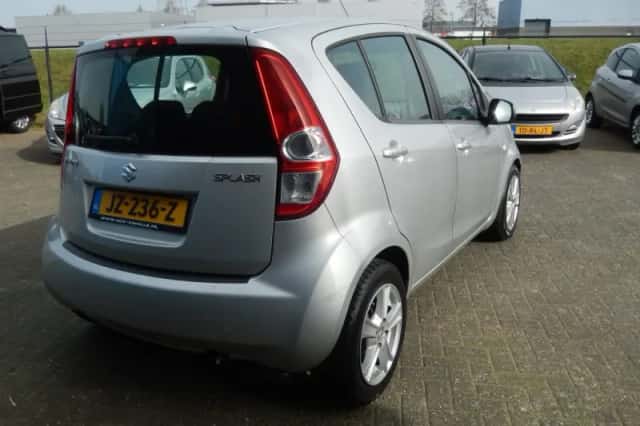 Suzuki Splash (2012) thumbnail 5