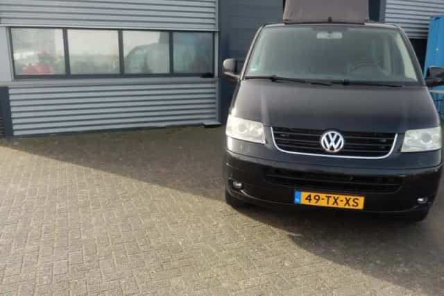 Volkswagen Multivan (2007) thumbnail 5