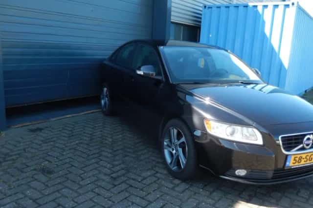 Volvo S40 (2011) thumbnail 3