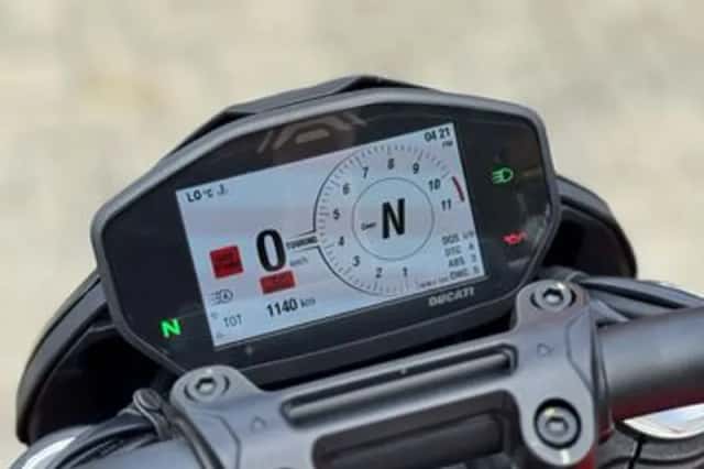 Ducati Hypermotard (2025) thumbnail 6