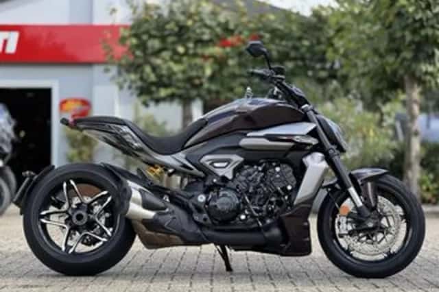 Ducati Diavel (2025) thumbnail 1