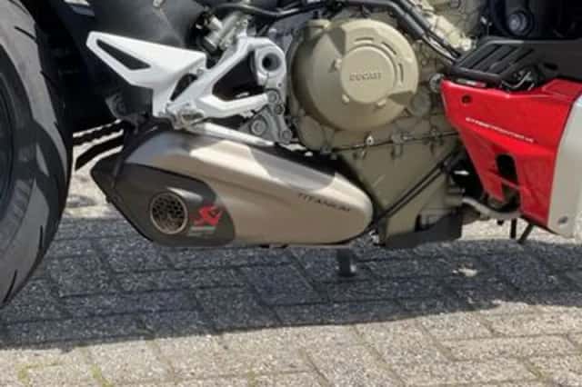 Ducati Streetfighter (2021) thumbnail 5