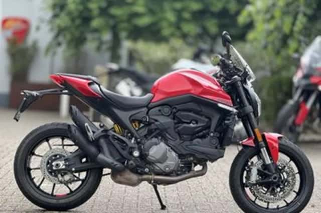 Ducati Monster (2021) thumbnail 1