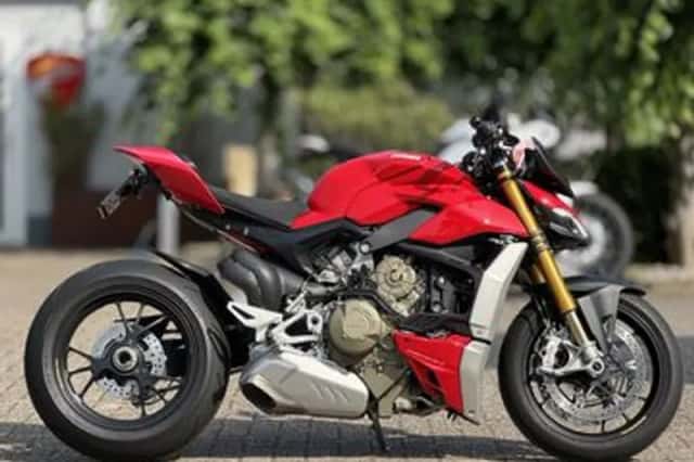 Ducati Streetfighter (2020) thumbnail 1