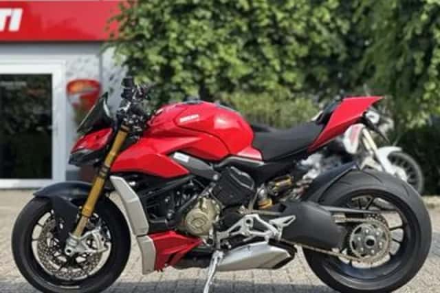 Ducati Streetfighter (2020) thumbnail 2