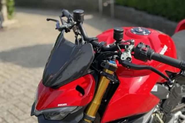 Ducati Streetfighter (2020) thumbnail 6