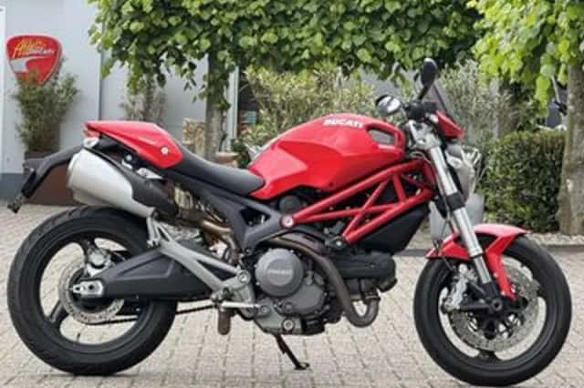 Ducati Monster (2012) thumbnail 1