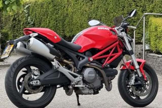 Ducati Monster (2012) thumbnail 3