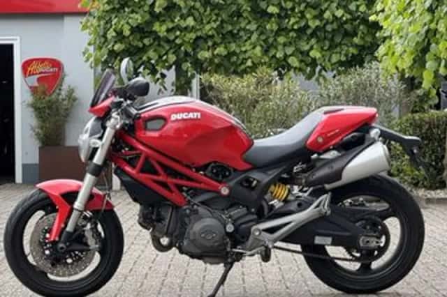 Ducati Monster (2012) thumbnail 4