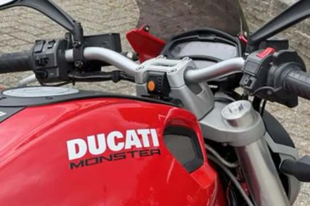 Ducati Monster (2012) thumbnail 5