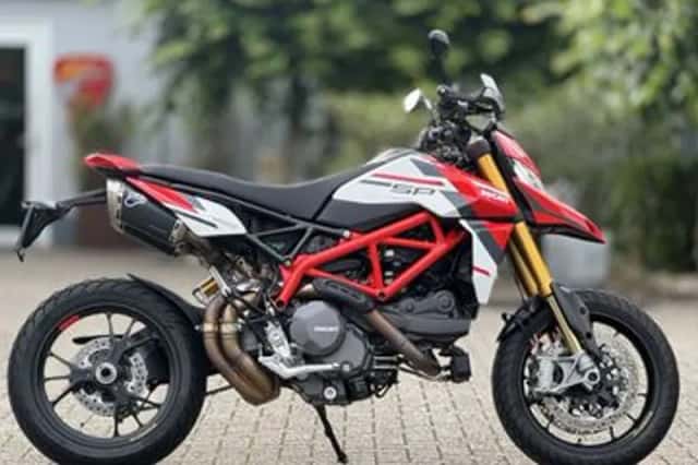 Ducati Hypermotard (2022) thumbnail 2