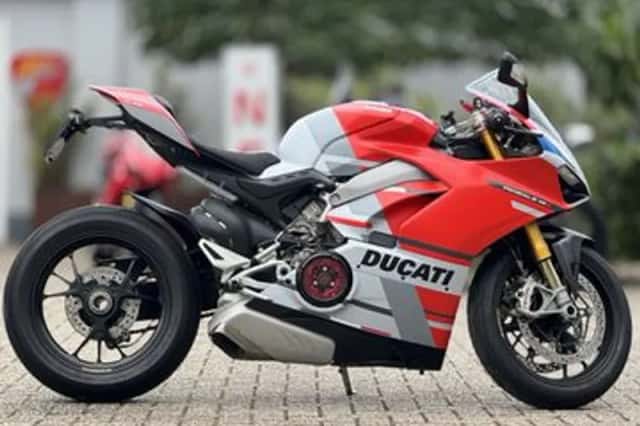 Ducati Panigale (2019) thumbnail 1
