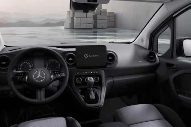 Mercedes-Benz eCitan (2025) thumbnail 3