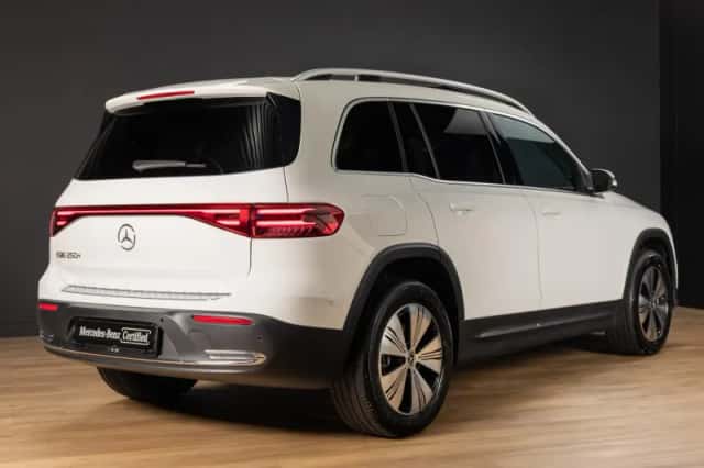 Mercedes-Benz EQB (2026) thumbnail 2