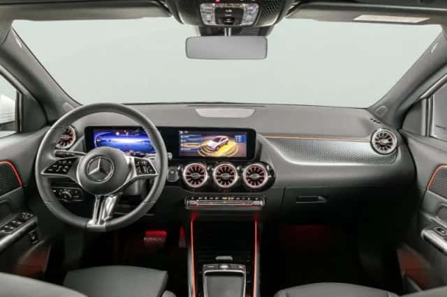 Mercedes-Benz EQA (2026) thumbnail 3