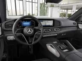 Mercedes-Benz GLE (2026) thumbnail 3