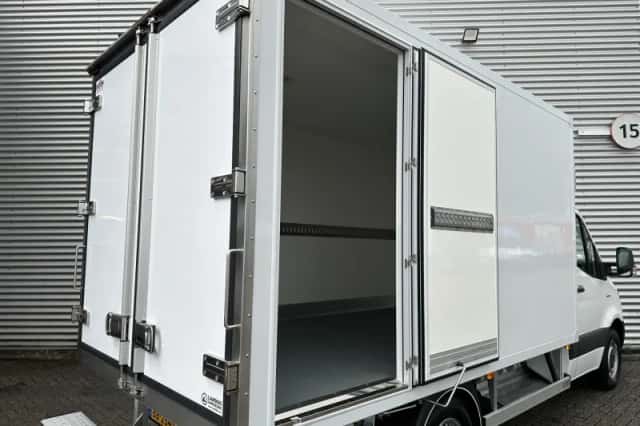 Mercedes-Benz eSprinter (2026) thumbnail 3