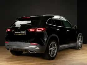 Mercedes-Benz GLA (2023) thumbnail 2