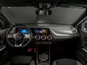 Mercedes-Benz GLA (2023) thumbnail 3