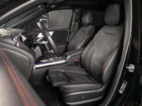 Mercedes-Benz GLA (2023) thumbnail 9