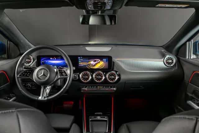 Mercedes-Benz EQA (2025) thumbnail 3