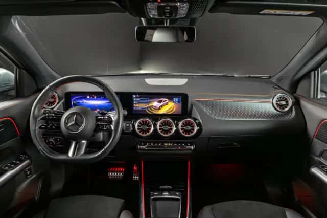 Mercedes-Benz EQA (2024) thumbnail 3