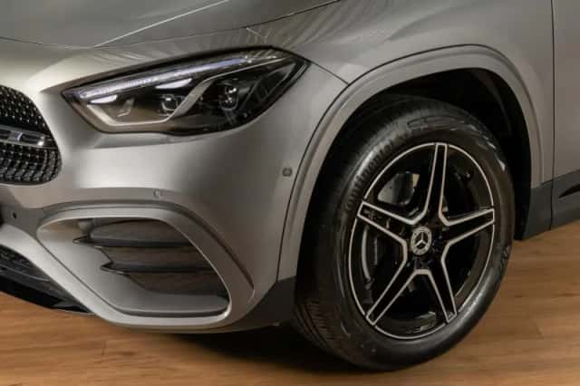 Mercedes-Benz GLA (2026) thumbnail 6