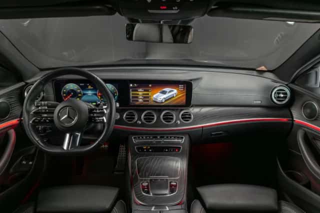 Mercedes-Benz E-Klasse (2023) thumbnail 3