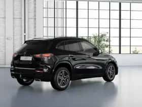 Mercedes-Benz GLA (2026) thumbnail 2