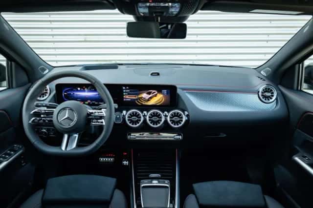 Mercedes-Benz EQA (2026) thumbnail 3