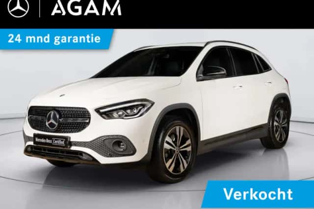 Mercedes-Benz GLA (2021) thumbnail 1