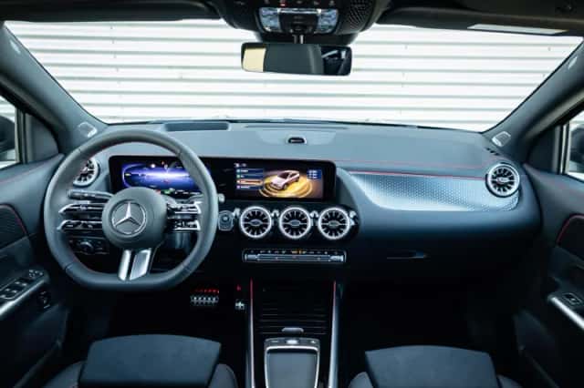 Mercedes-Benz EQA (2026) thumbnail 3