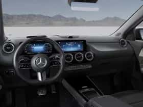 Mercedes-Benz GLA (2026) thumbnail 3