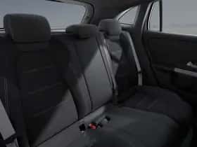Mercedes-Benz GLA (2026) thumbnail 5