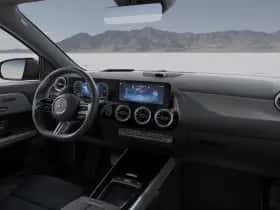 Mercedes-Benz GLA (2026) thumbnail 6