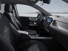 Mercedes-Benz GLA (2026) thumbnail 5