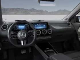 Mercedes-Benz GLA (2026) thumbnail 3