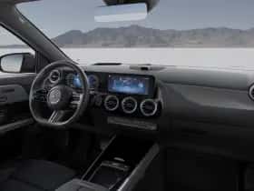 Mercedes-Benz GLA (2026) thumbnail 4