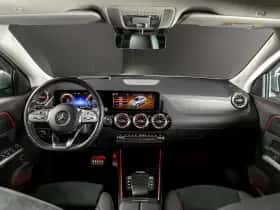 Mercedes-Benz GLA (2023) thumbnail 3