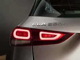 Mercedes-Benz GLA (2021) thumbnail 22